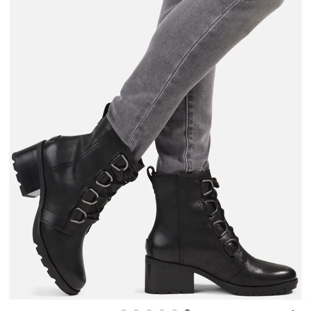 Sorel NWT Black Cate Lace-Up All-Leather Bootie Size 6.5